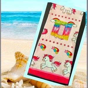 Real Cute Colorful Unicorns And Rainbows Kid Beach Towel
